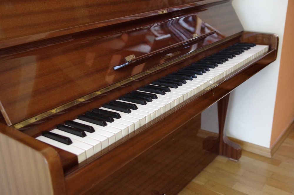 Sprzedam pianino Nordiska Pianofabriken.