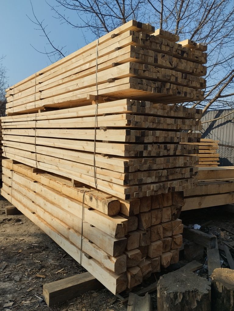 Пиломатеріали дошка та крокви свіжепіл завжди є в наявності.