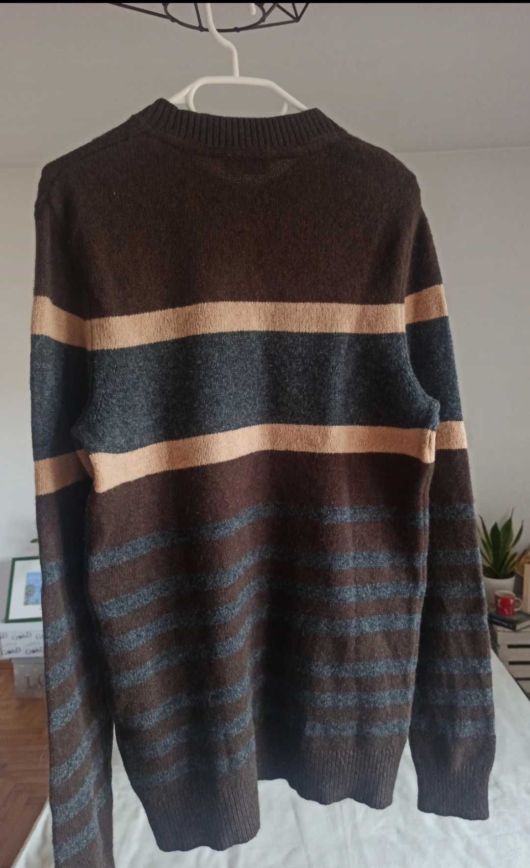 Sweter wełniany 80% wełny