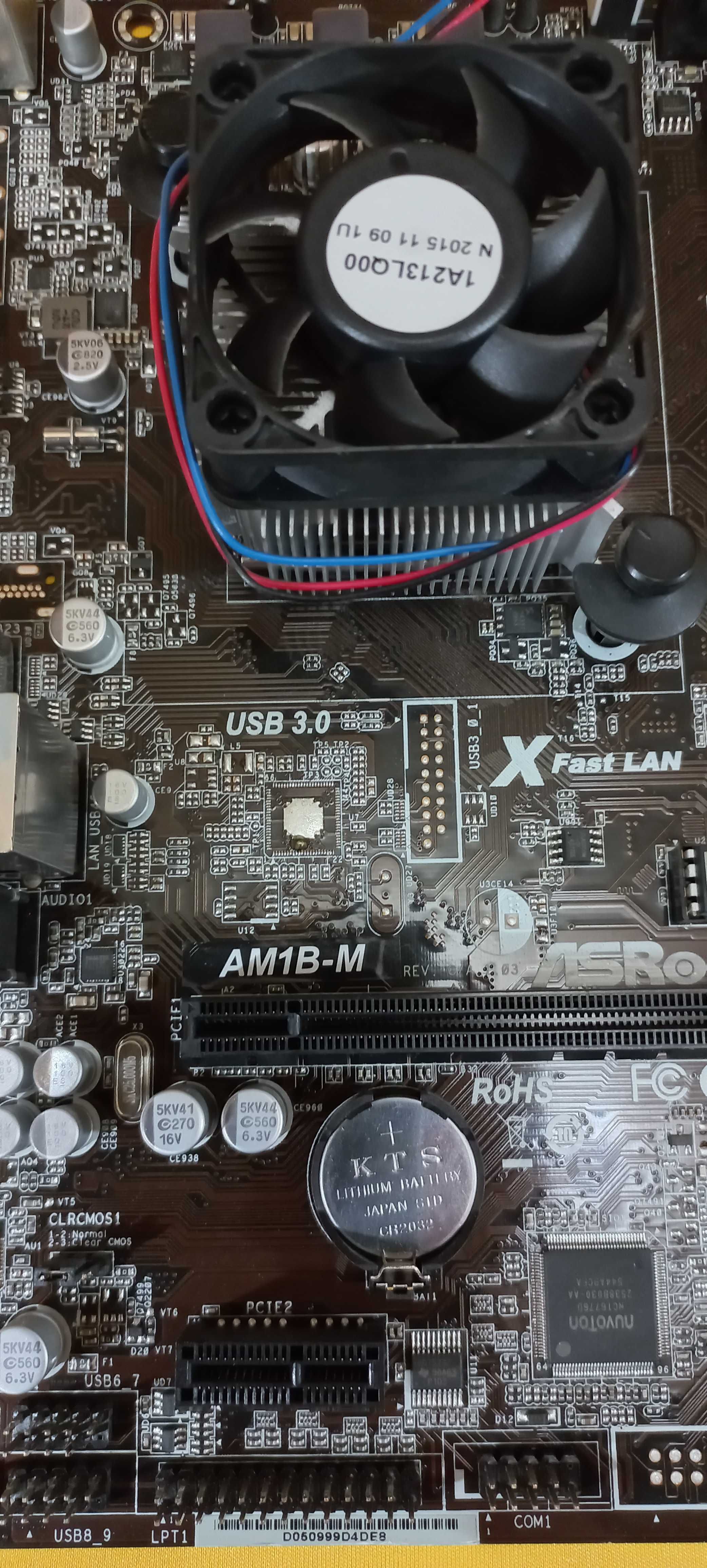 Материнська плата ASRock AM1B-M + 4ядерний Процесор Sempron 3850