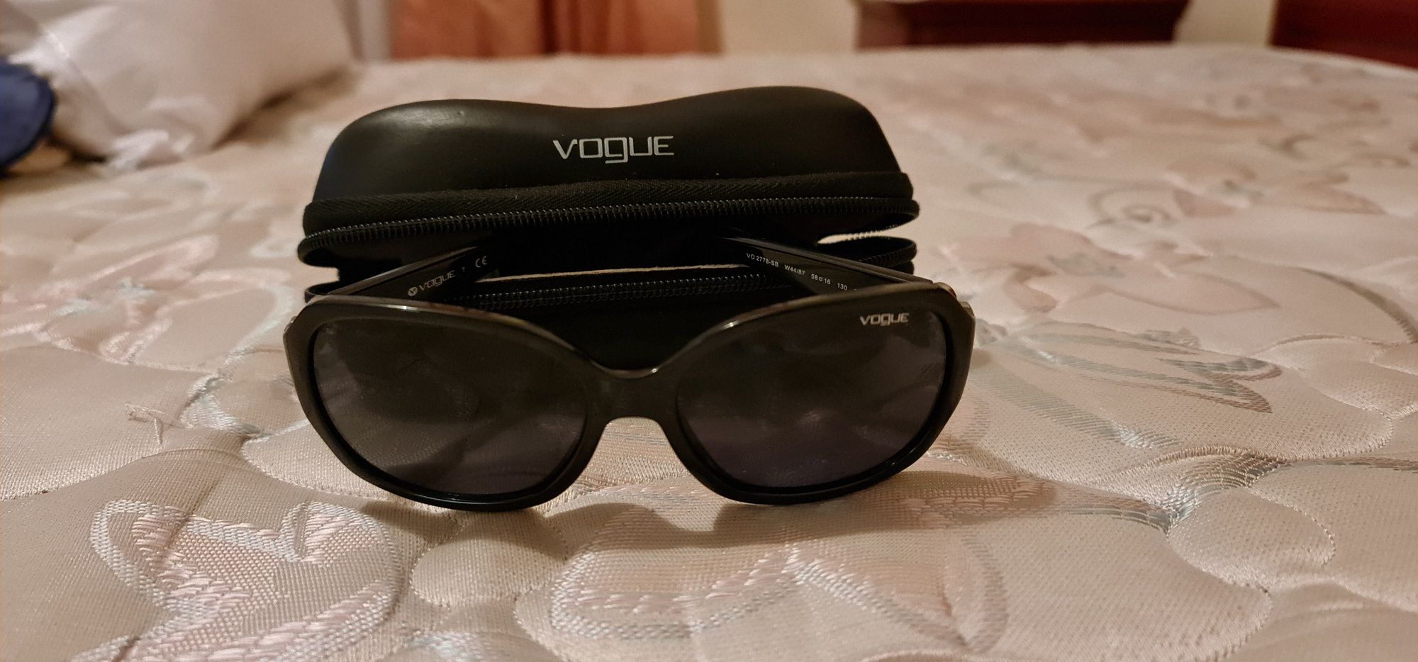 Oculos de sol vogue