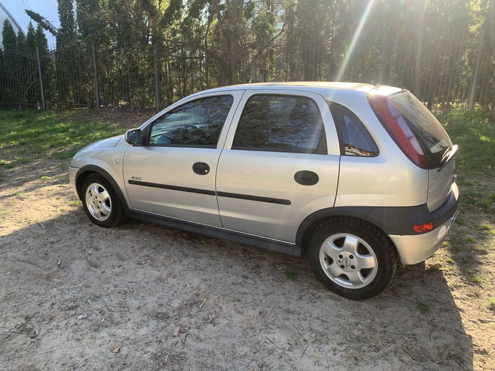 Opel corsa C 2001 газ / бензин