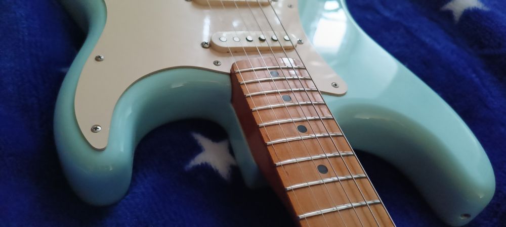 Гитара Фендер класика 50'