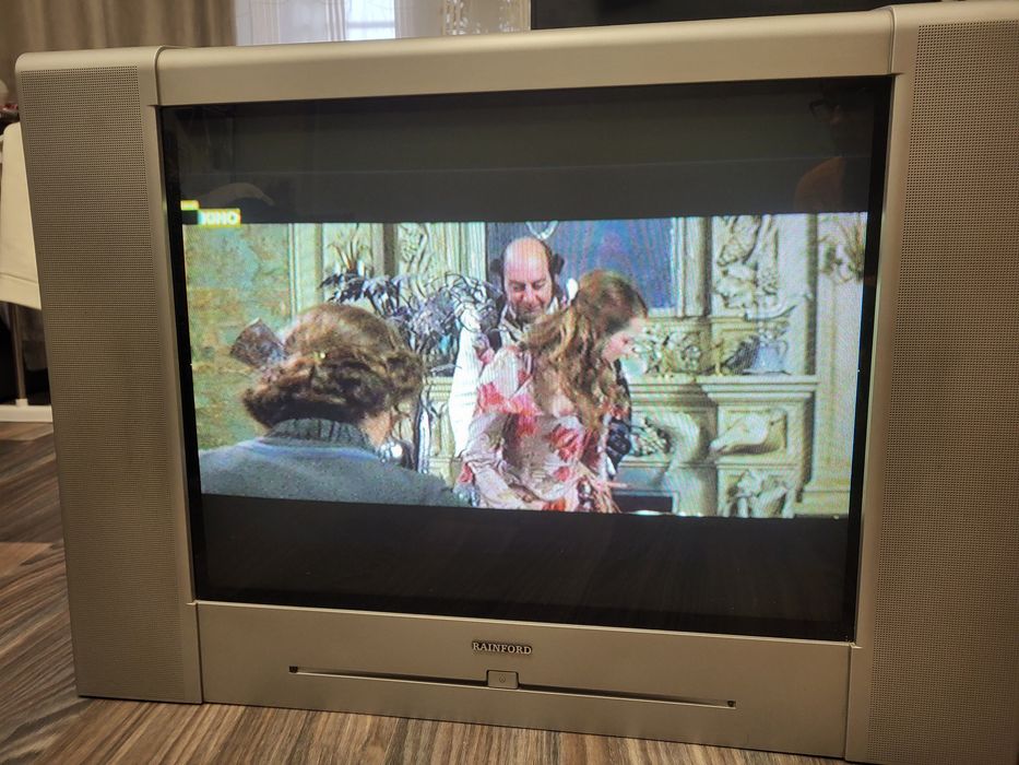 Продам телевізор Rainford