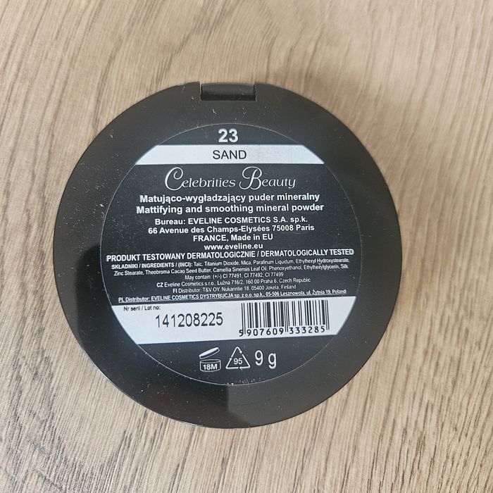 Puder minerslny Eveline