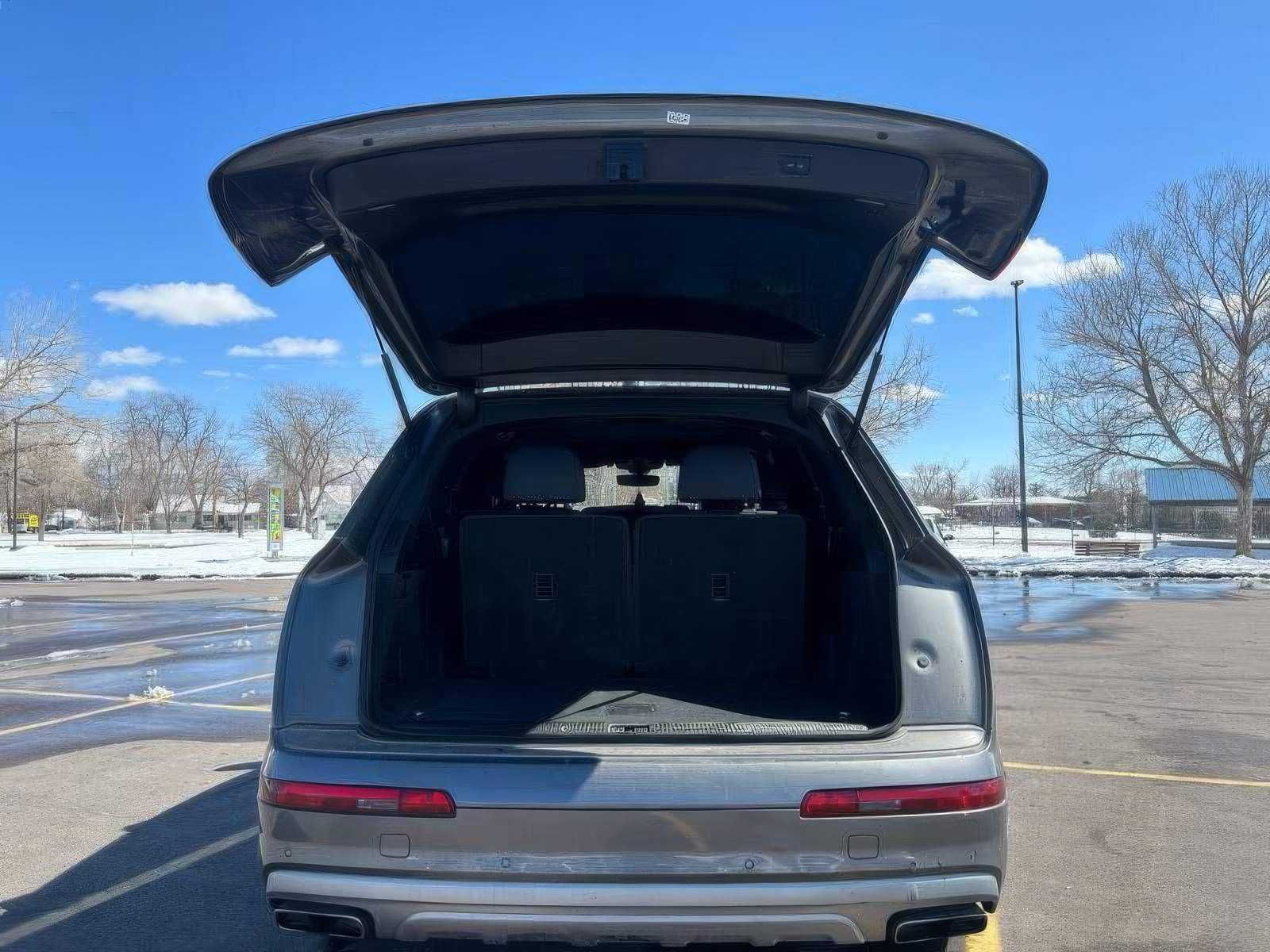 2017    Audi    Q7