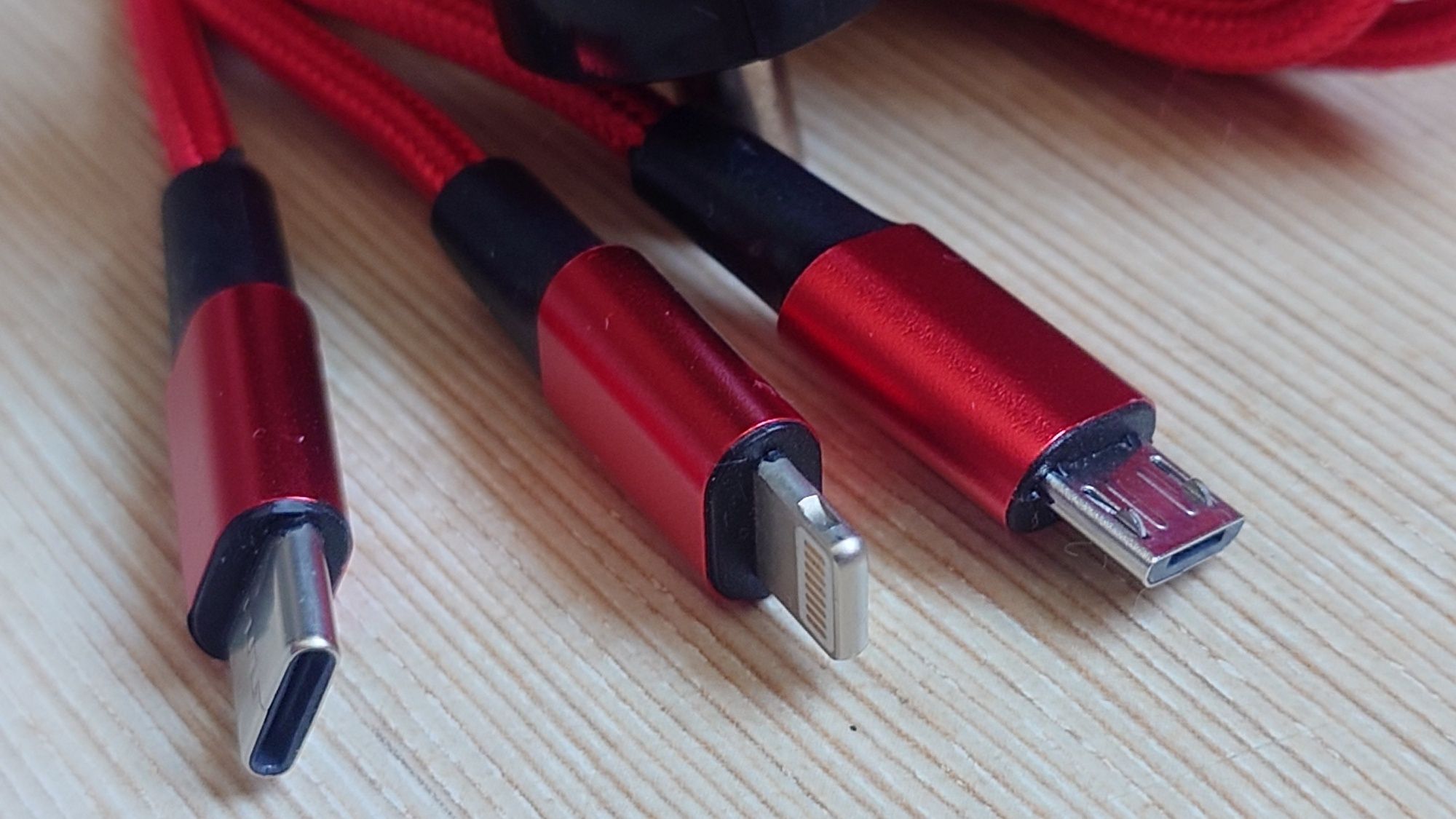 Ładowarka samochodowa USAMS 3.1A+nieplączący się kabel 3w1 3 końcówkik