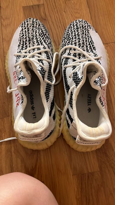 Yeezy 350 Zebra 42 2/3