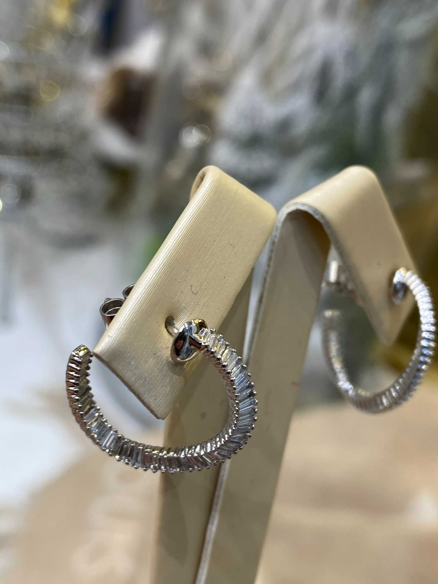 Kolczyki z diamentami 1.01 CT bagiety Infinity