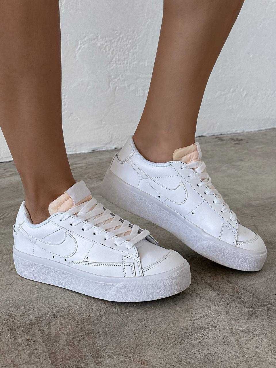 Жіночі кросівки Nіке Blazer Low Platform білий 88366 ХІТ
