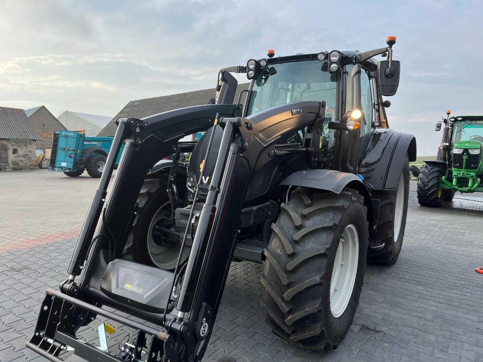 Valtra N135 HITECH fabrycznie nowy ciągnik 2023 tur quick