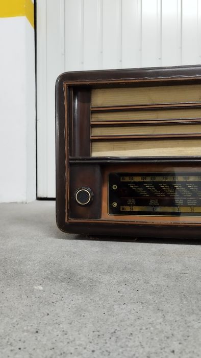 Rádio grande Antigo