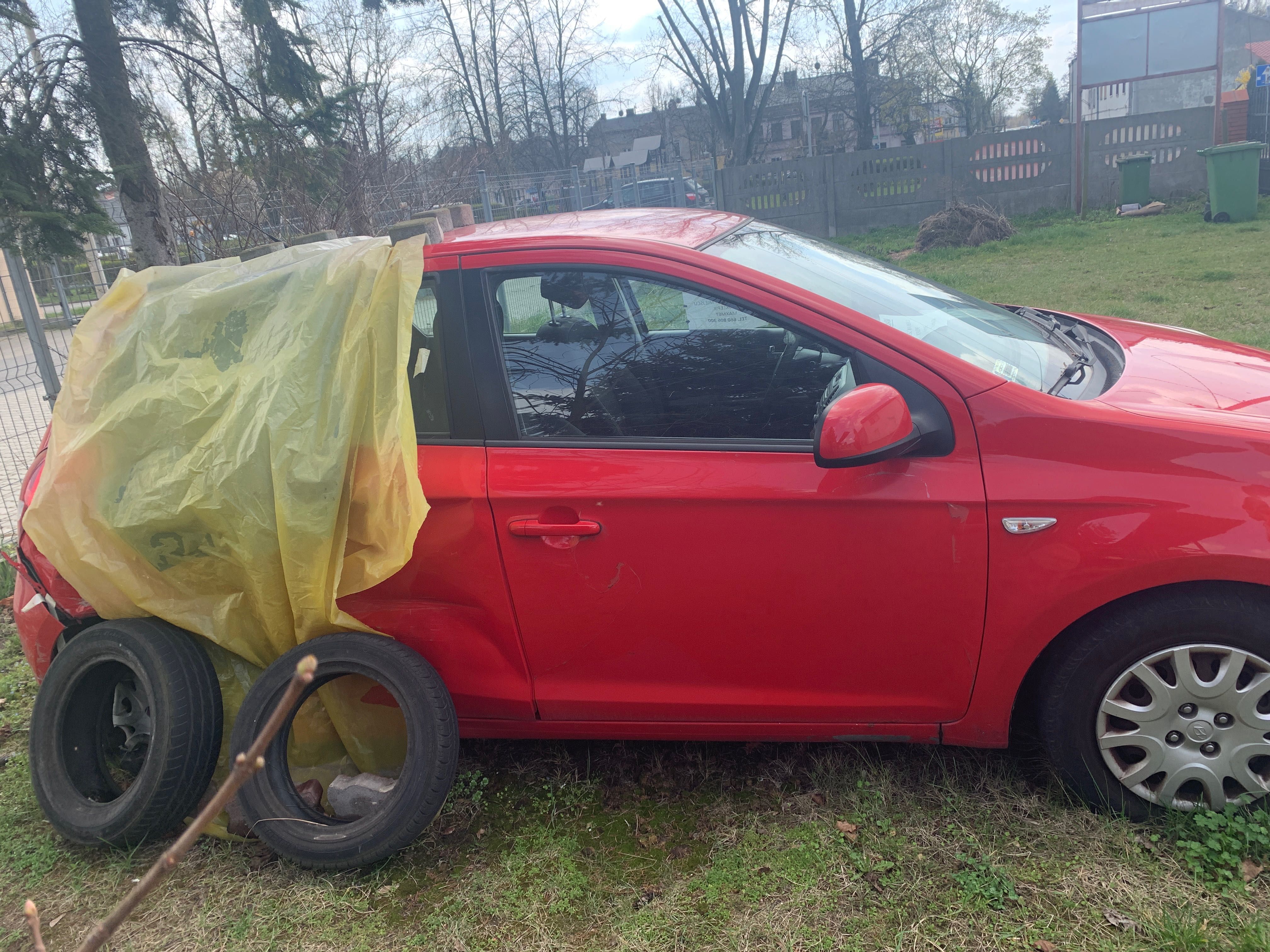 Uszkodzony Hyundai i 20
