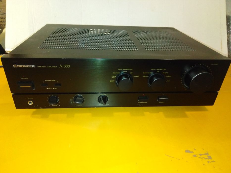 Интегральный стерео усилитель Pioneer A-333.