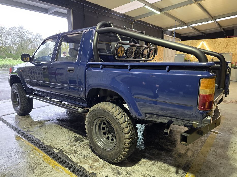 Toyota Hilux 4x4 - VW Taro 2.4Td turbo intercooler