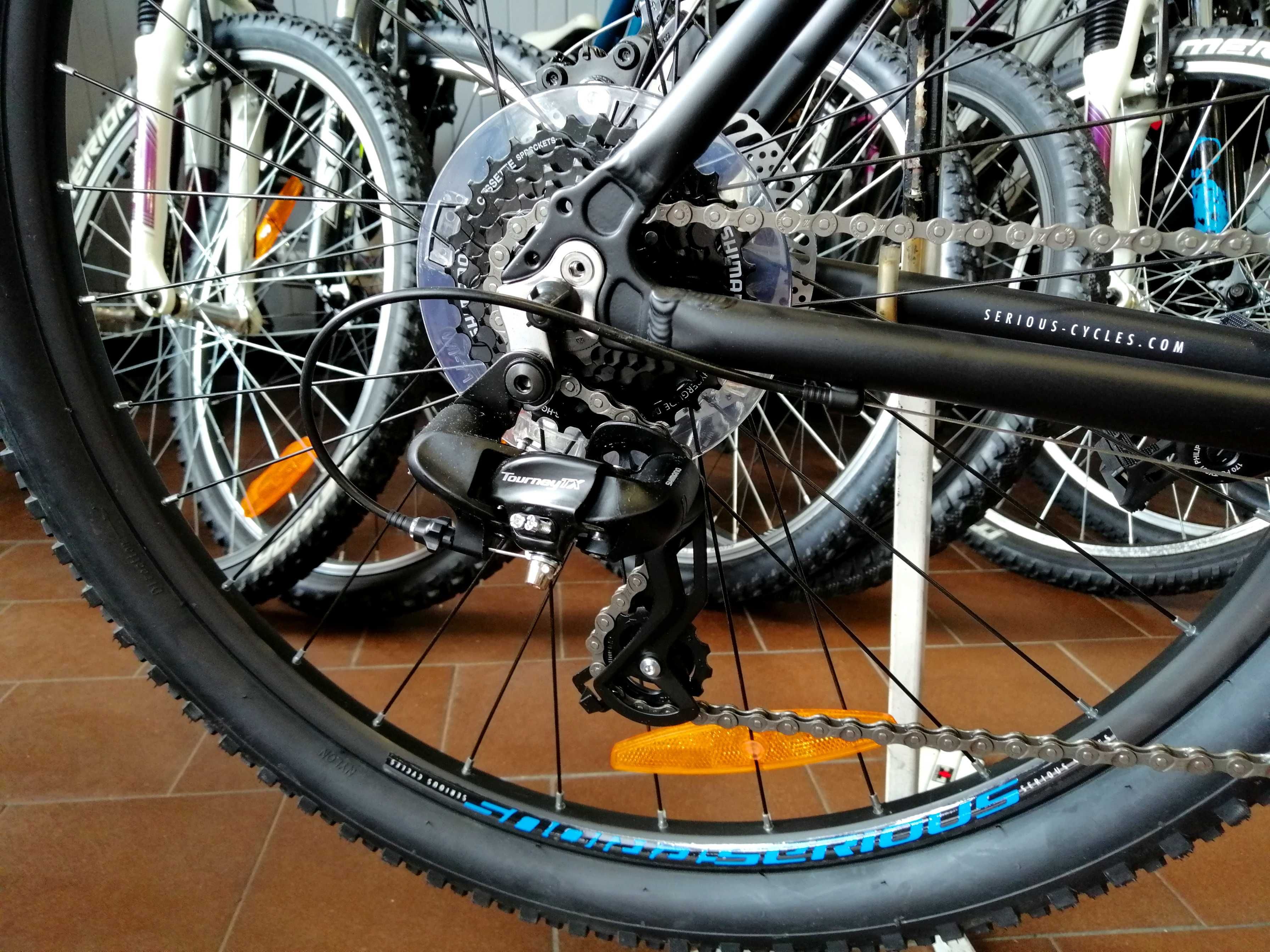 POWYSTAWOWY SERIOUS ROCKVILLE DISC Roz 20" Hamulce Tarczowe Koła 27,5!