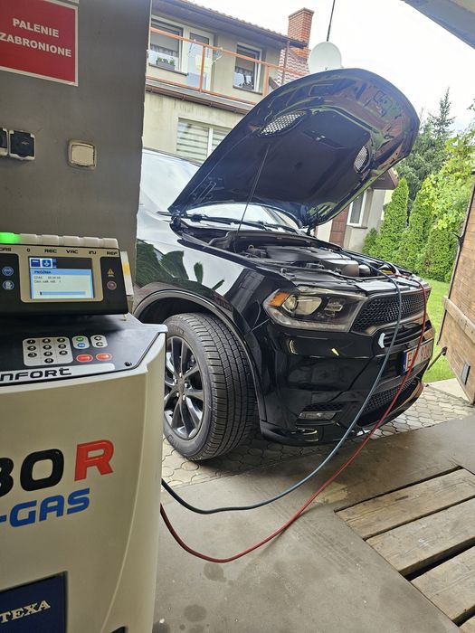 Detaling serwis opon i klimatyzacji regeneracja lamp reflektorów