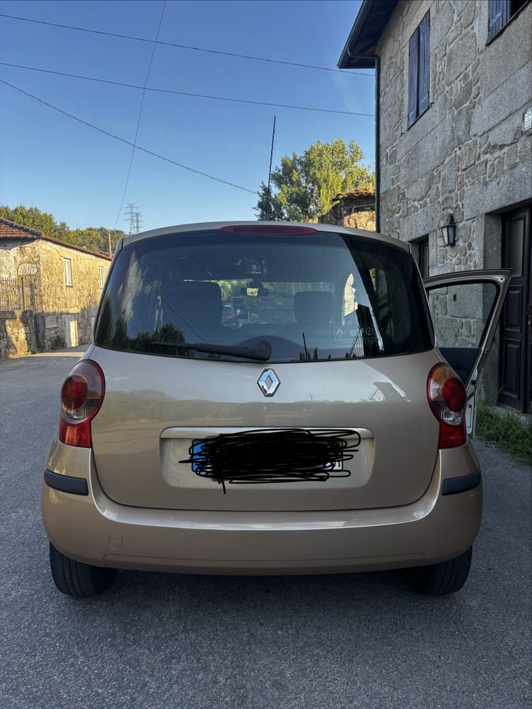 Carro Renaut Modus