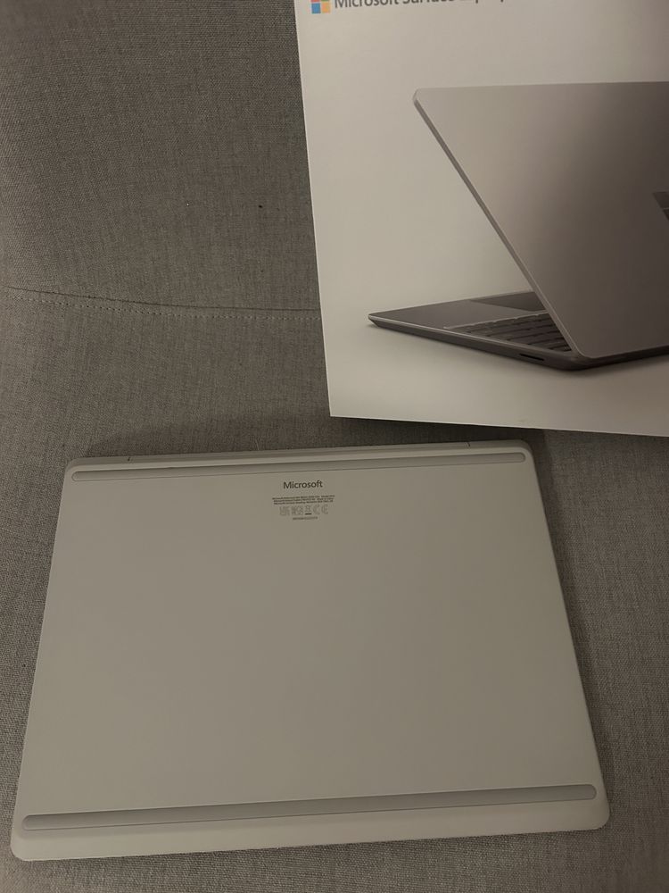 Computador Portátil Microsoft Surface Laptop Go 2 | 256GB SSD | 8GB