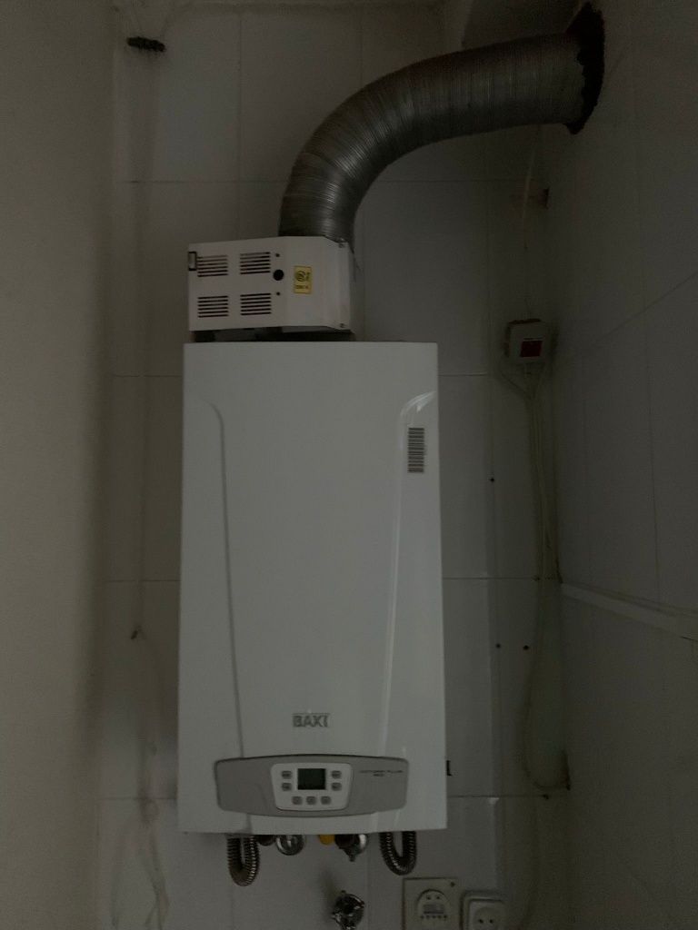 Vendo Caldeira BAXI .