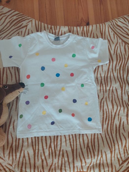 Nowa koszulka chłopieca w kropki r 104/110