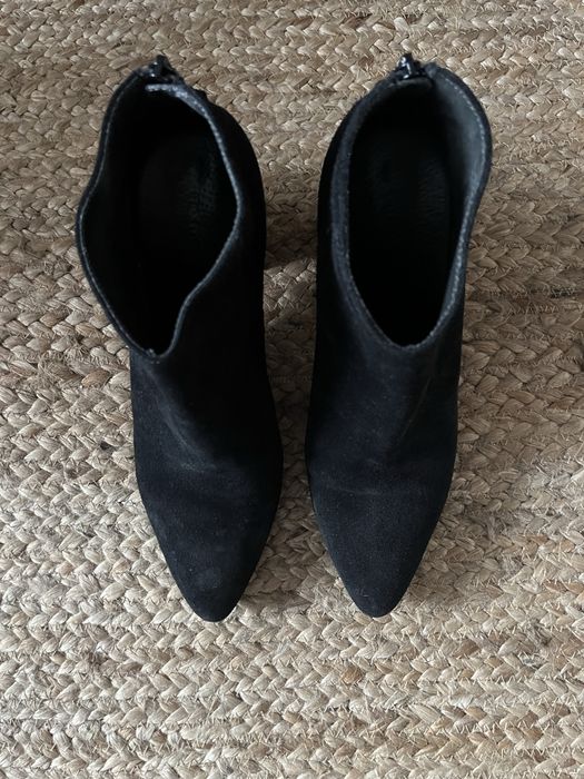 Zamszowe buty / botki gino rossi 38