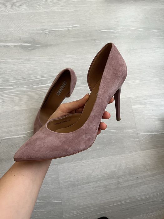 Туфлі на підборах