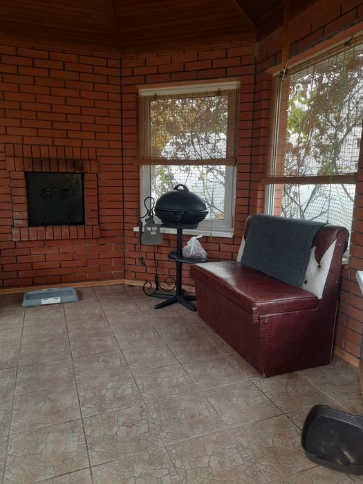 Продаж будинку на селищі Гірничному