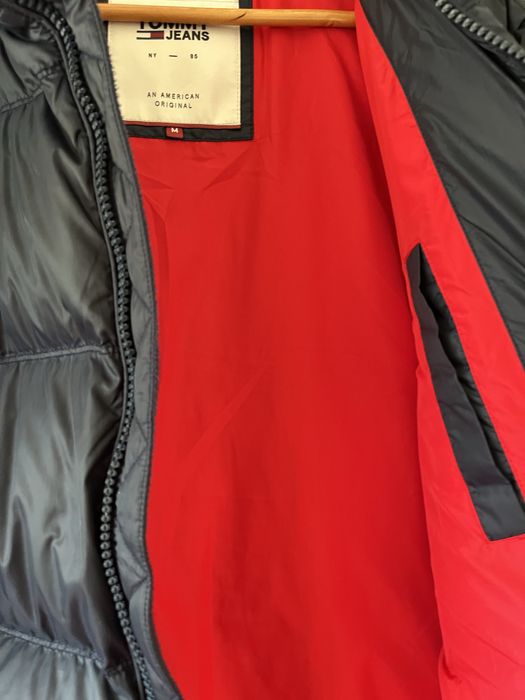 Blusão acolchoado, de homem, da marca Tommy Hilfiger