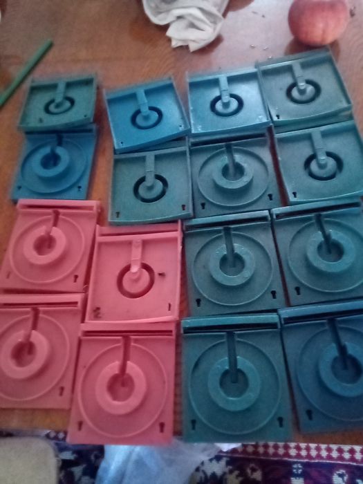 Поилка для пчел бджіл