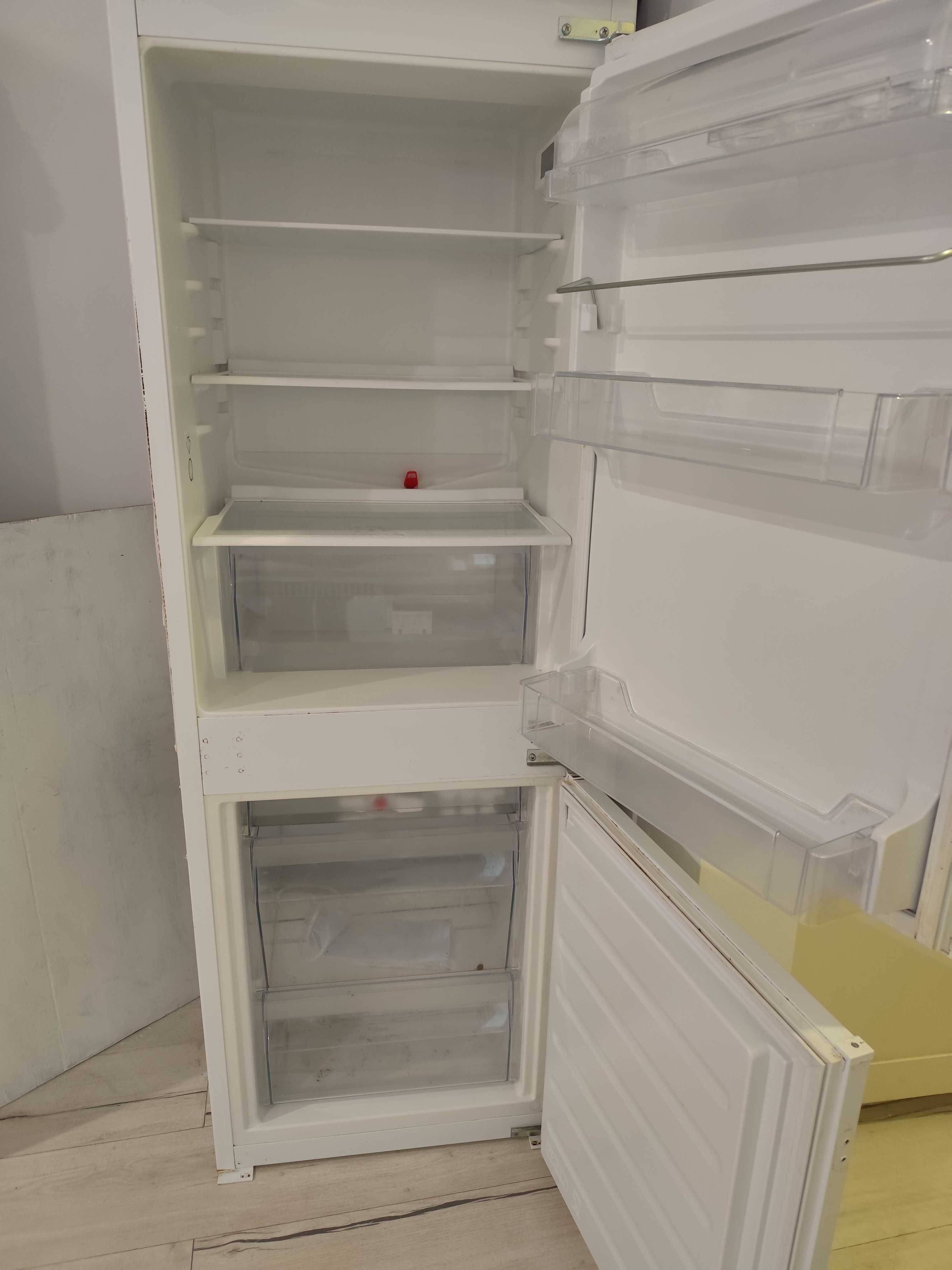 Frigorífico Combinado IKEA Modelo Rakall