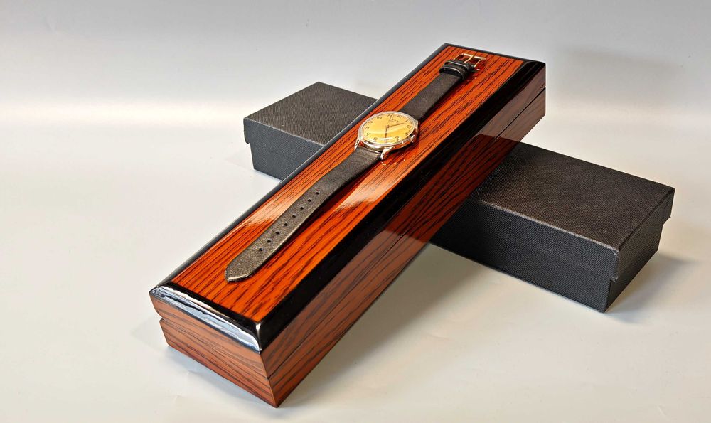 Złoty Zegarek Doxa Antimagnetique 585 14K Mechaniczny 39 mm Duża linia