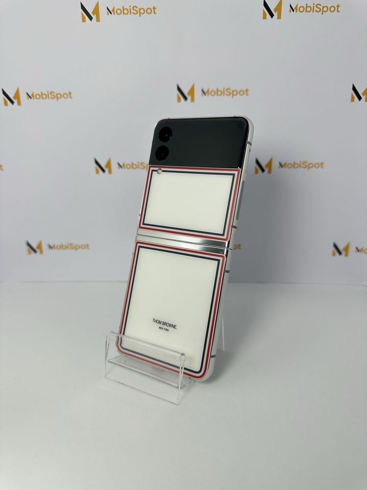 Samsung Galaxy Flip3 256GB “THOM BROWNE” Neverlock!
