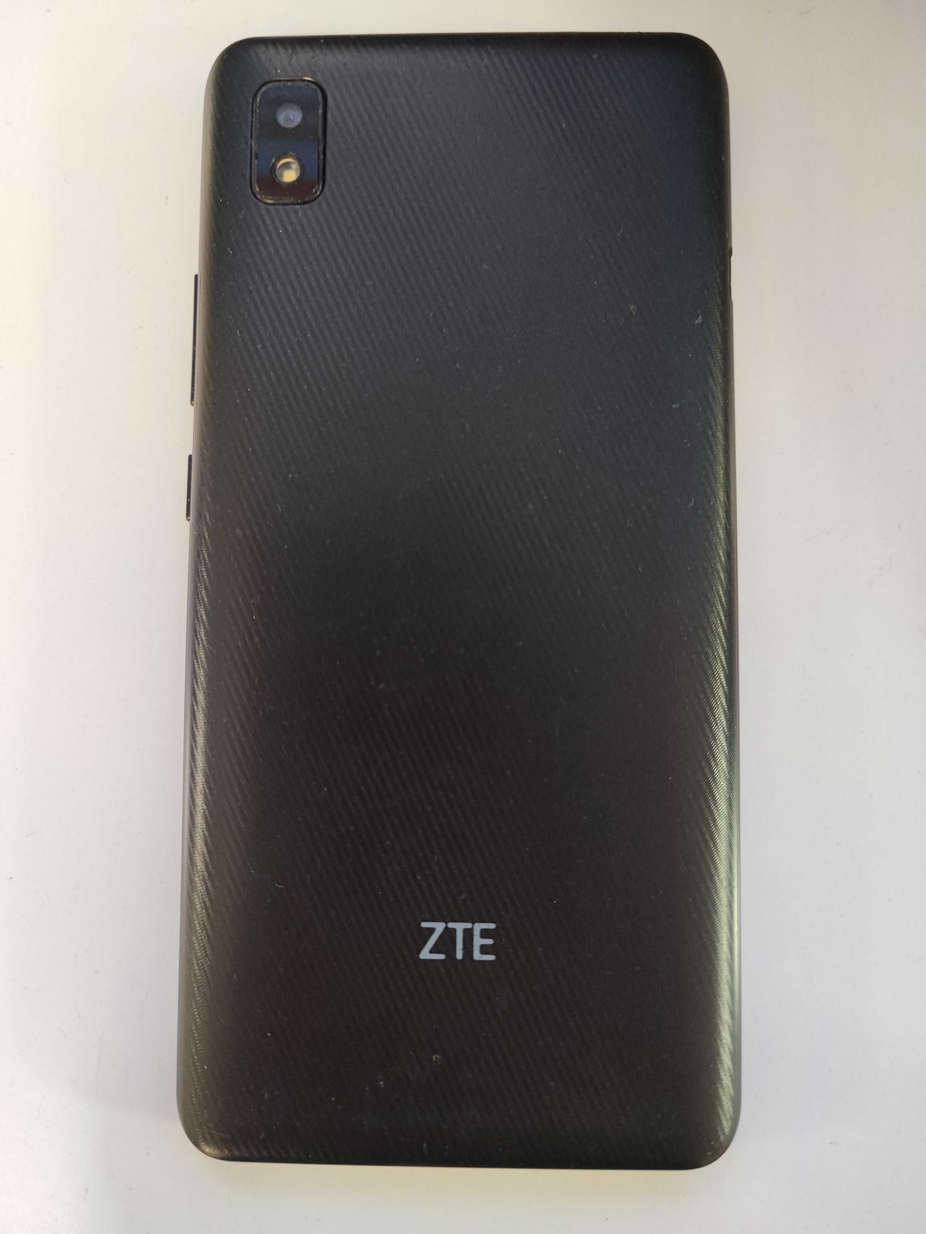 ZTE Blade L210 1/32Gb Black UA UCRF 6" Android 10 отличное состояние