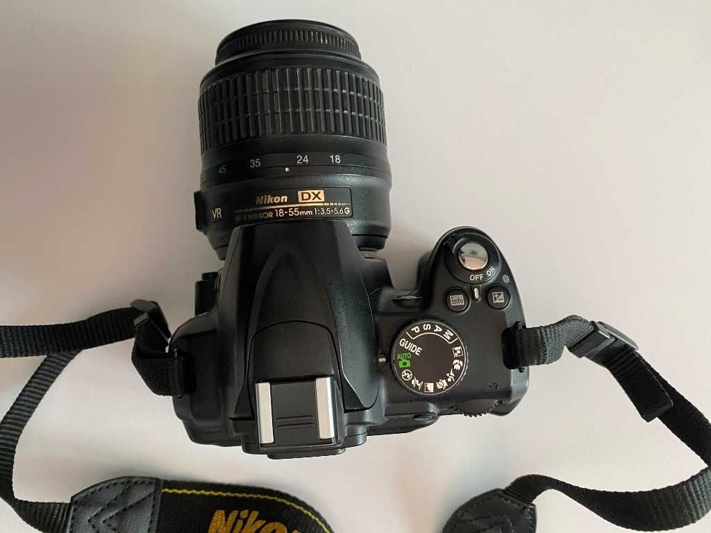 Nikon D3000 + 18-55 czarny + torba