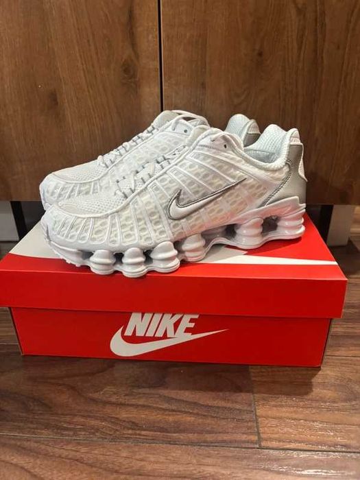 Buty Trampk Nike shox TL white R.44