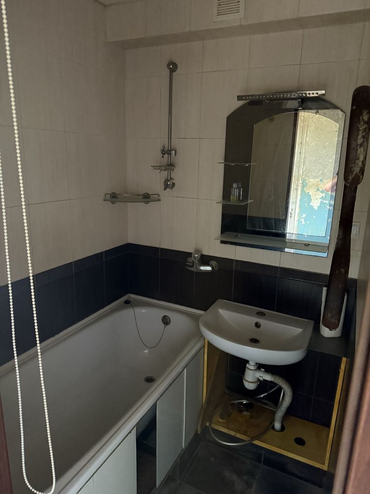 Продам квартиру 3 кімнатну