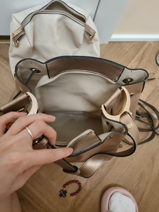 Torebka Guess z doczepianym paskiem