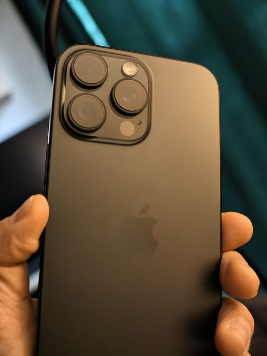 iPhone 16 Pro Max Black 8/512