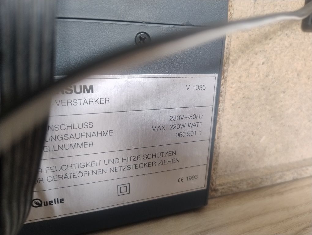 Wieża universum 1035 + kolumny