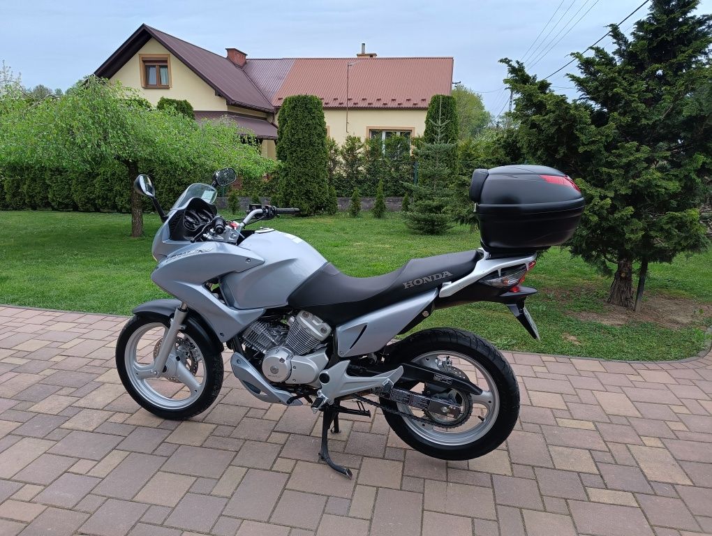 Honda Varadero 125 na kat. B