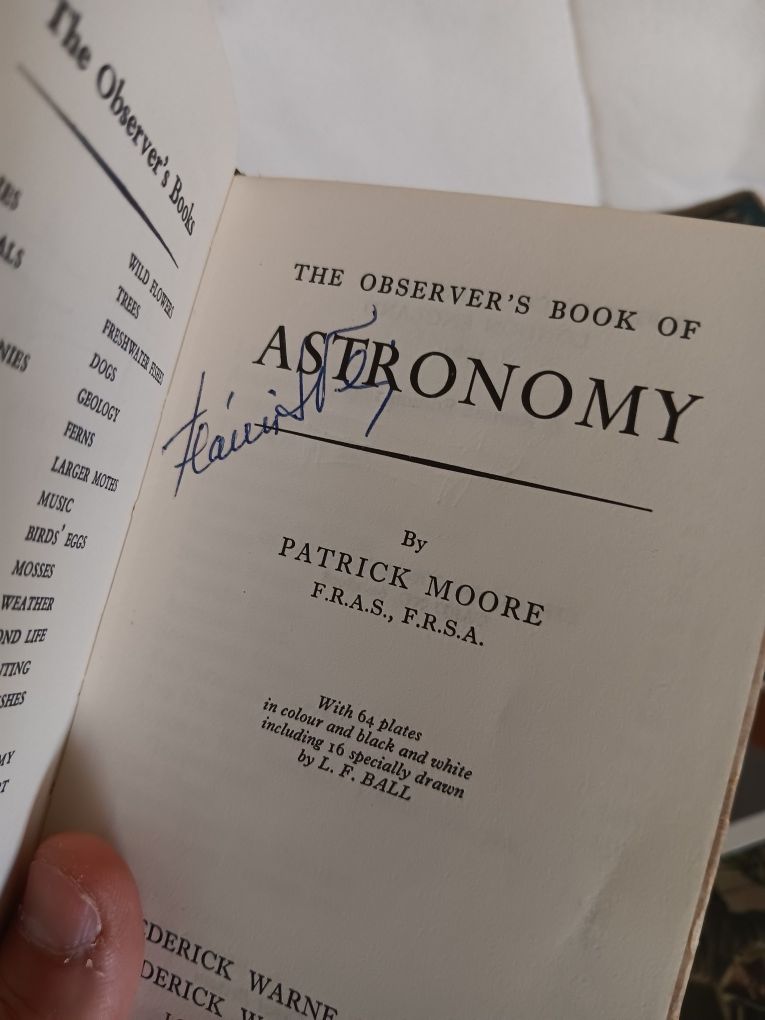 Patrick Moore, The Observer's Book Of Astronomy
