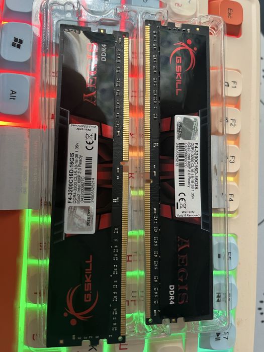 Оперативная память DDR4 2x8GB/3200