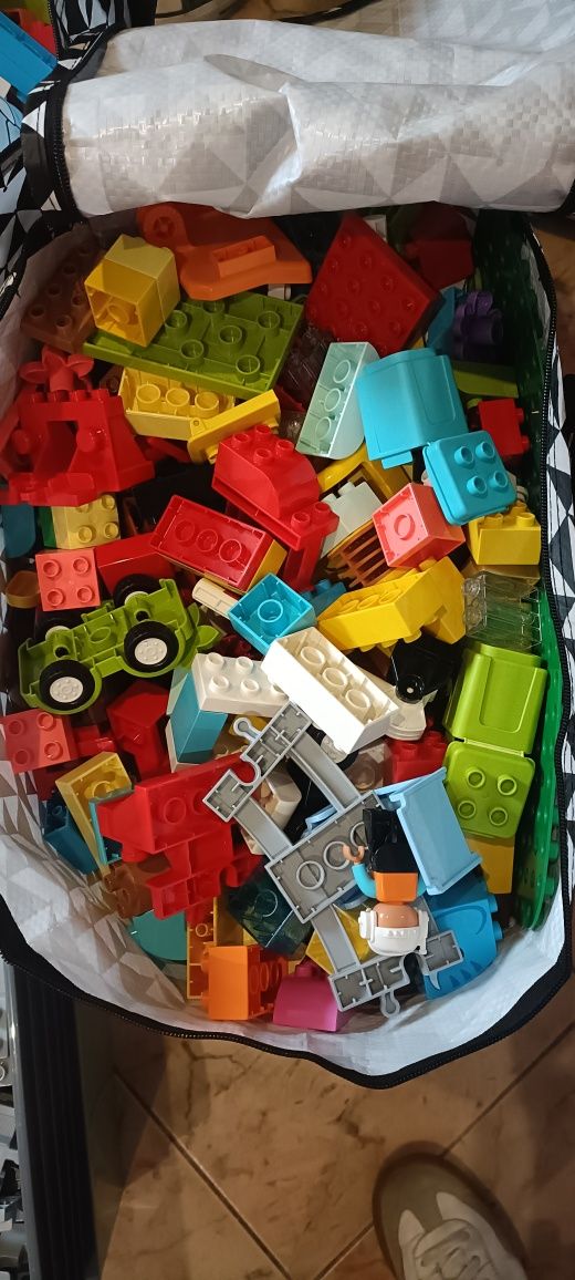 LEGO Duplo 17kg! Plus pojemniki LEGO