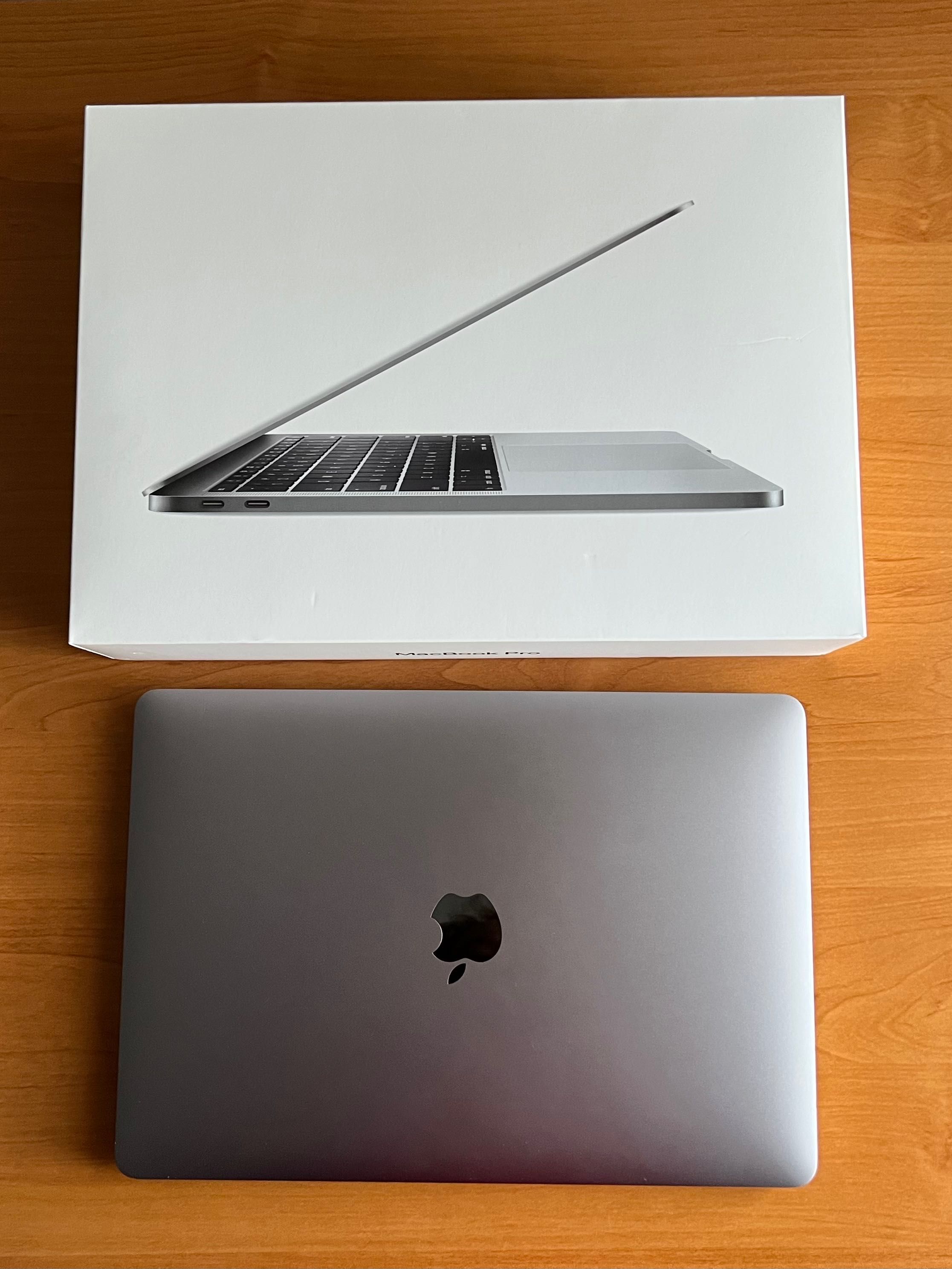 MacBook Pro 13 space gray + torba