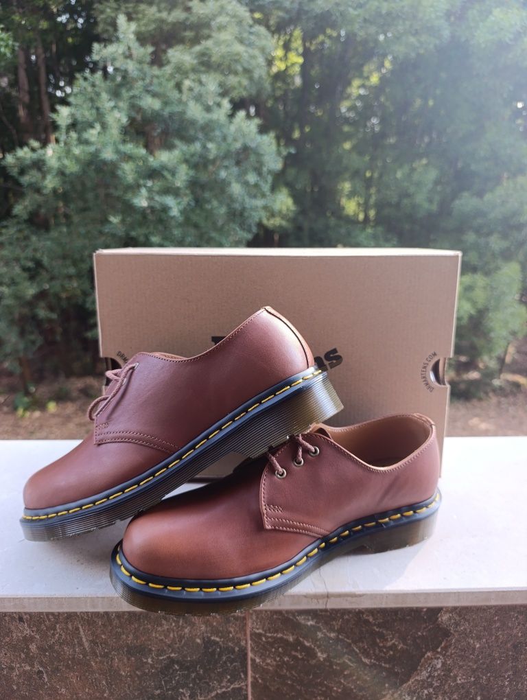 Sapatos tamanho 41 Dr Martens