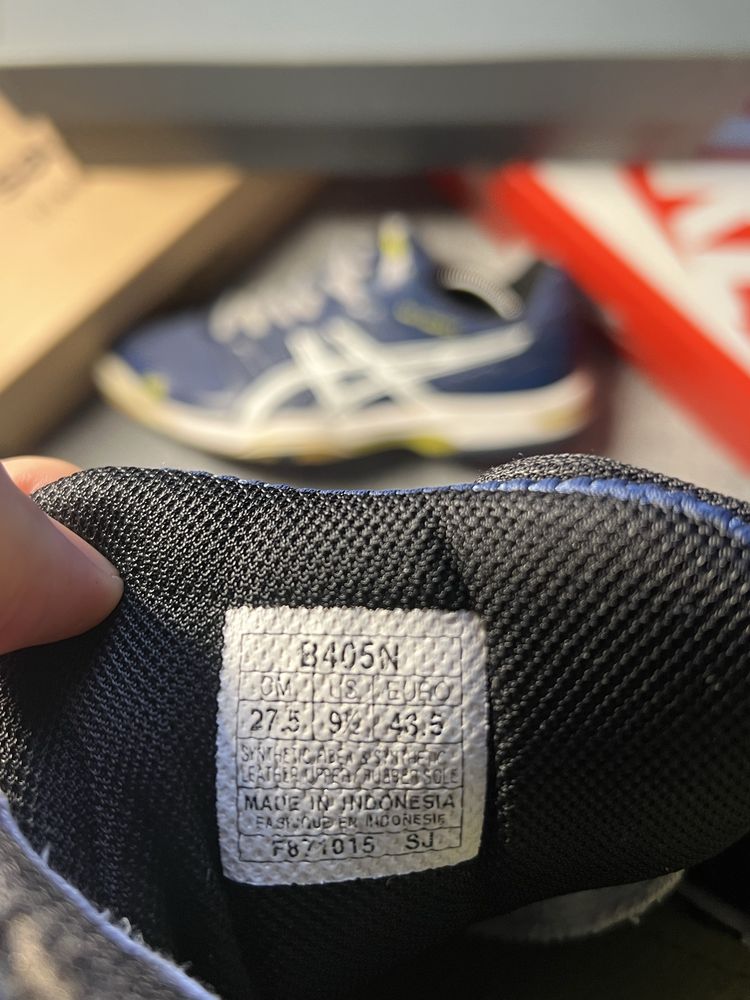 Кросівки Asics (43)