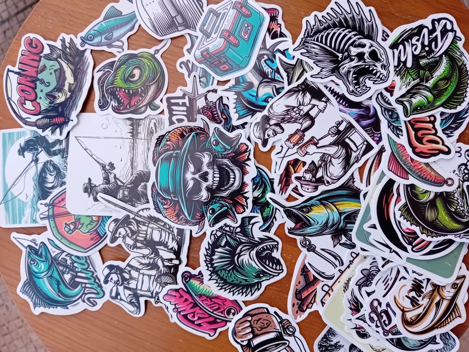 Naklejki wędkarskie 50szt