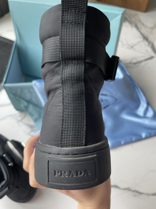 Кеди жіночі prada