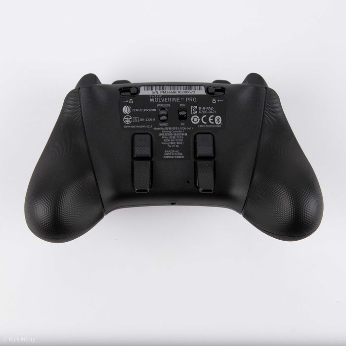 Геймпад Razer Wolverine V2 Pro для PS5/PC абсолютно новий